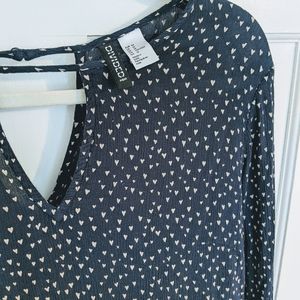 Divided (H&M) hearts top